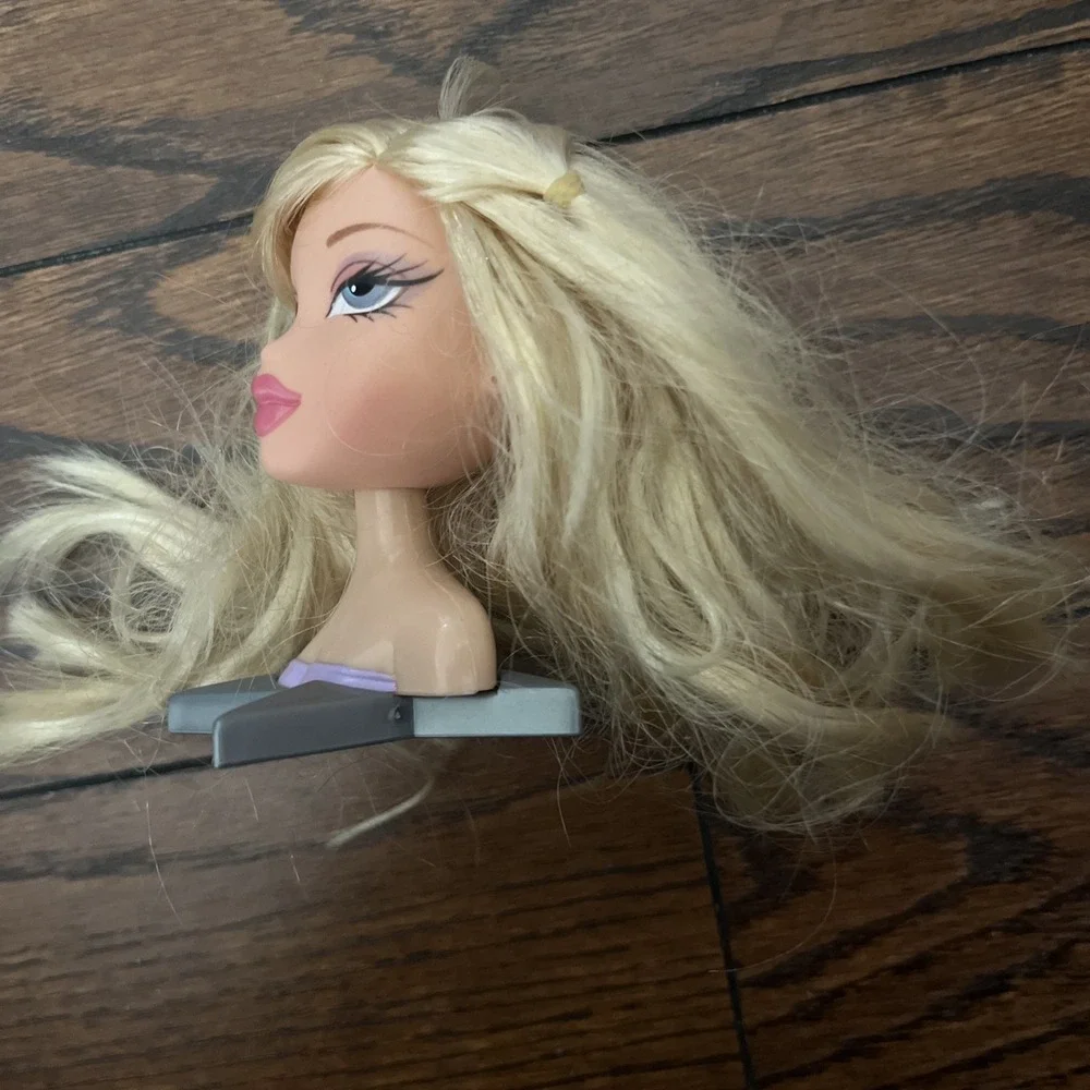 RARE Bratz Doll Head Gamez Cloe? Blonde Hair Blue‎ Eyes Star Base Y2K